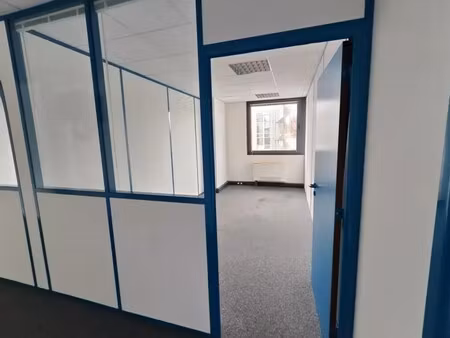 location bureaux 151 m²