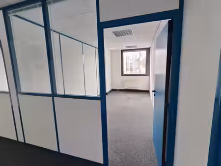 location bureaux 151m²