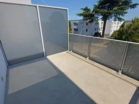 location appartement 5 pièces 108 m² à bègles (33130)