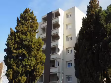 location appartement 3 pièces 63 m² à avignon (84140)