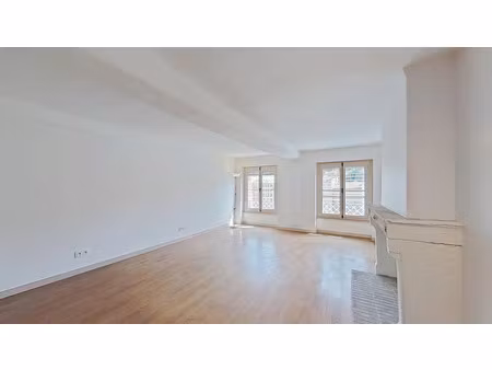 location appartement 4 pièces 150 m² à lyon 1 (69001)
