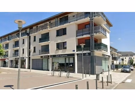 vente commerce le coudray 28630 183m²