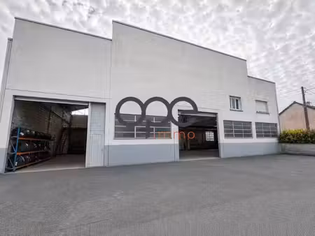 vente entrepôt cuisy 77165 824m²