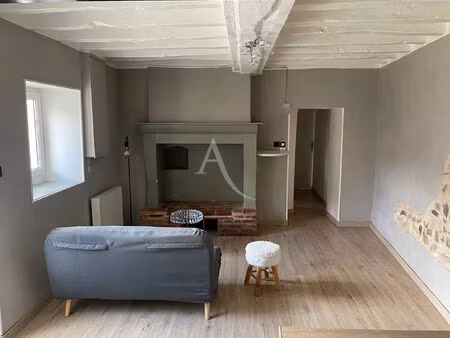 location appartement 3 pièces 53m² etriche 49330