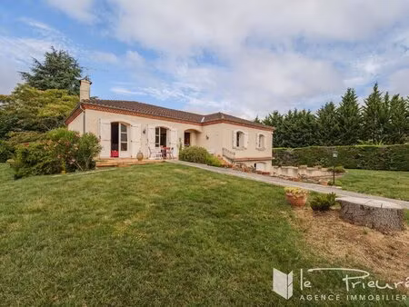 quartiers ouest d'albi  maison familiale de 135 m² avec sous-sol complet et terrain de 1..