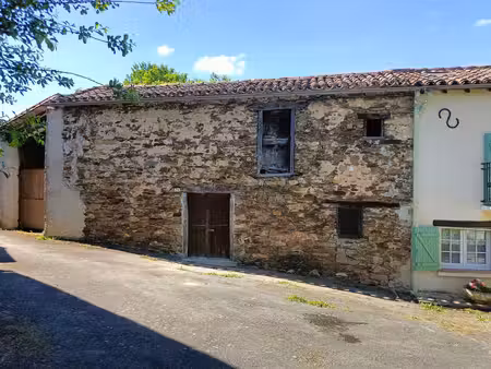 grange en pierre à rénover (permis validé) avec terrain constructible à terre-de-bancalié