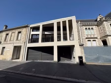 achat local professionnel 470m²