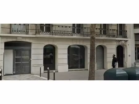 location commerce paris 75014 556m²