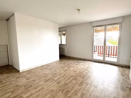 location appartement 2 pièces 46 m² à la côte-saint-andré (38260)