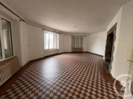 location maison à joué-du-bois (61320) : à louer / 160m² joué-du-bois