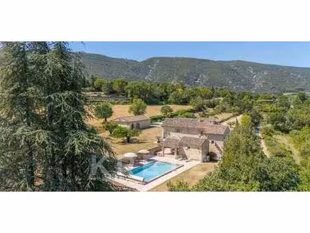 propriété avec piscine bonnieux (84)