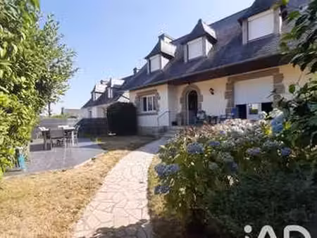 vente maison à rostrenen (22110) : à vendre / 132m² rostrenen