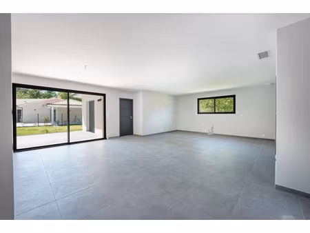 vente maison neuve 5 pièces 123.81 m² à saint-aubin-de-médoc (33160)  598 000 €