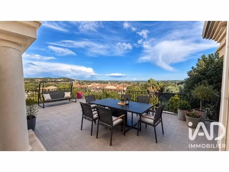 vente maison 6 pièces 240 m² à creissan (34370)  560 000 €