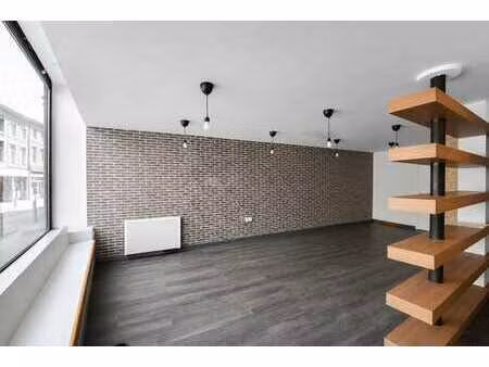 rdc commercial de +- 60m² - rue sainte-marguerite