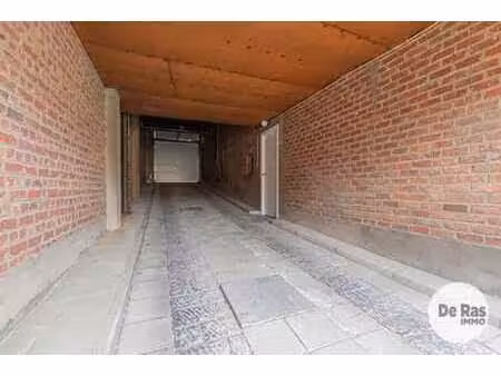 aalst- gesloten hoekgarage/ garagebox met extra ruimte!