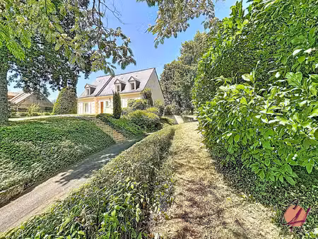 maison familiale 5 chambres à vendre à cangey  entre blois et
