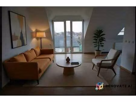 présentation du dernier appartement de cet immeuble avec emp