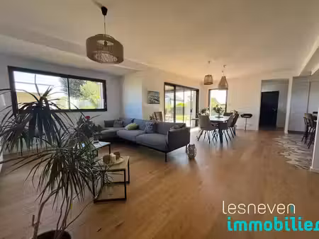 vente maison 7 pièces 180 m² à plounéventer (29400)  499 200 €