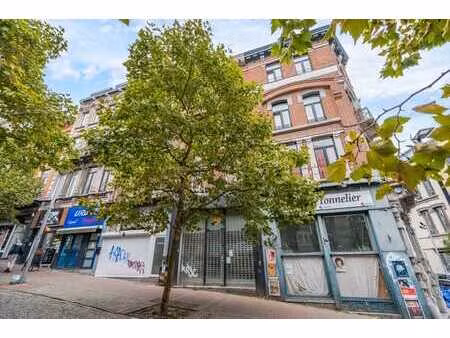 immeuble de rapport - 3 appartements + surface commerciale