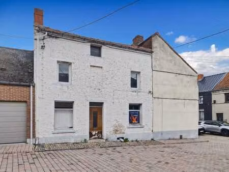 maison à rénover 2ch.