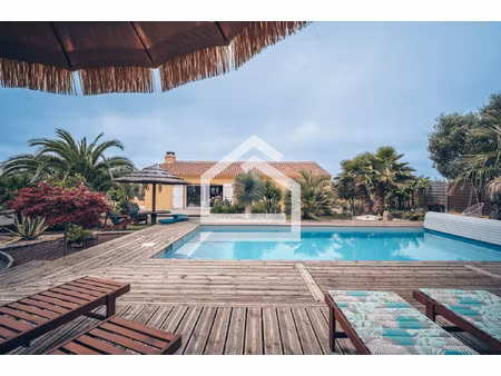 villa de luxe à vendre à la plaine-sur-mer