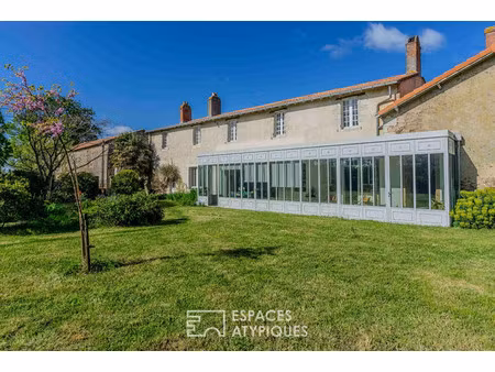 hôtel particulier à vendre à saint-père-en-retz