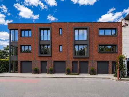 berchem - maison casco 4 ch - 216 m² - garage