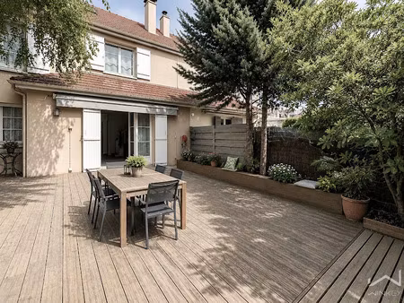 vente maison 5 pièces 100 m² à nanterre (92000)  728 000 €