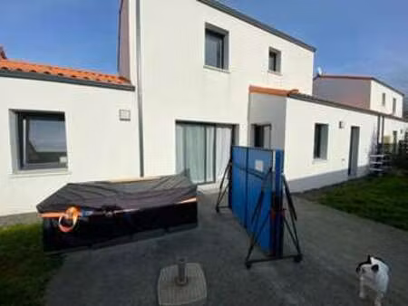 location maison à la chapelle-achard (85150) : à louer / 101m² la chapelle-achard