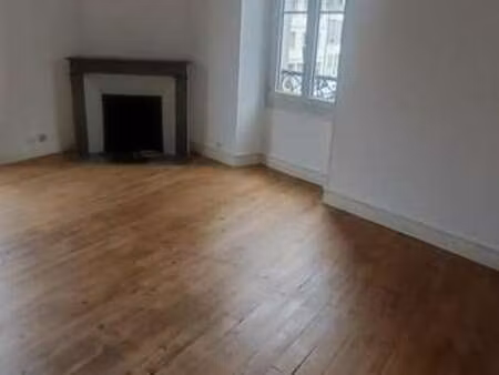 location appartement 4 pièces à pau (64000) : à louer 4 pièces / 76m² pau