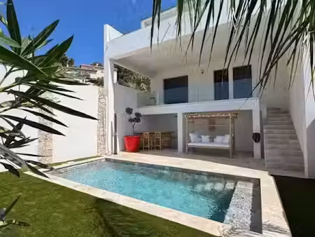 vente maison 4 pièces 115 m² à ceyreste (13600)  890 000 €