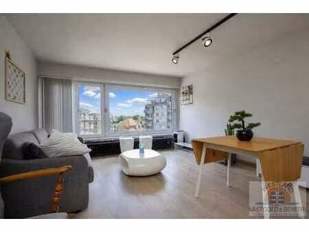 studio spacieux et magnifiquement rénové