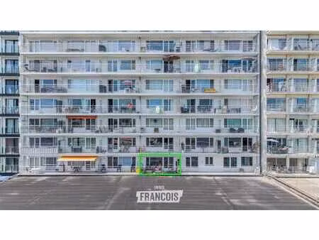 spacieux studio au rez-de-chaussée avec terrasse ensoleillé…