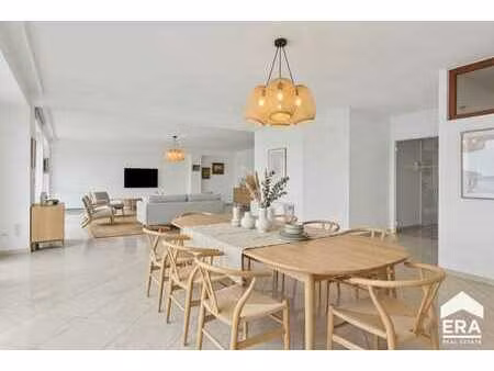 appartement exclusif   4 chambres à vendre à la panne!