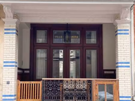 maison belle époque près de la mer avec grande terrasse