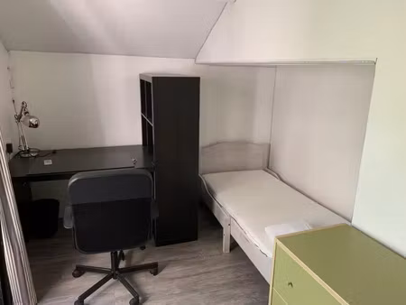 location appartement 1 pièce 9 m² à compiègne (60200)