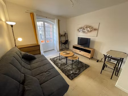 location meublée appartement 1 pièce 24.15 m² à montauban (82000)  490 €