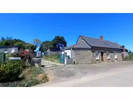fermette à rénover sur près de 2 hectares – idéal projet de vie à la campagne (montaudin..