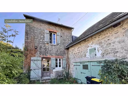 maison en pierres  80m2  deux chambres  grand jardin et dépe