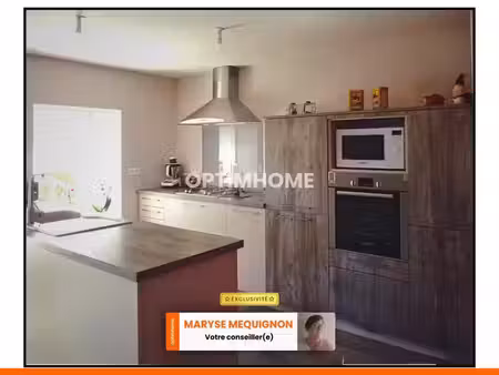 vente maison 8 pièces 150 m² augerolles (63930)