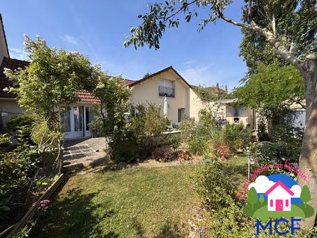 jolie maison atypique de charme