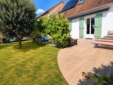 maison en parfait état - climatisation - 4 chambres - 120 m2
