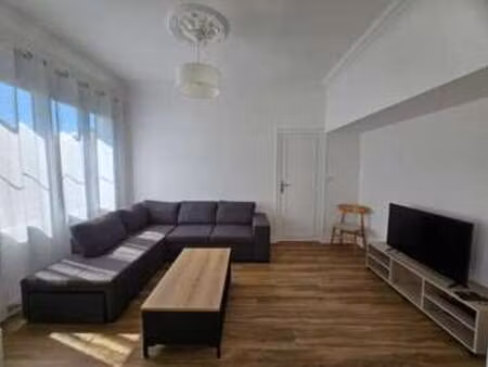 location appartement 4 pièces meublé à saint-nazaire (44600) : à louer 4 pièces meublé / 9