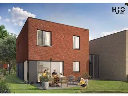 maison 3 façades neuve avec jardin
