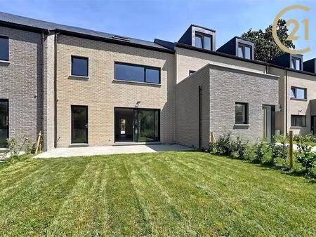maison à vendre avec terrasse et jardin   dave (vbe44869)