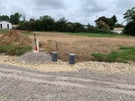 vente terrain à challans (85300) : à vendre / challans