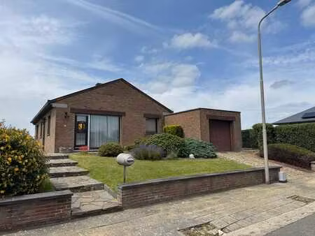 villa plain-pied 3 chambres dans un quartier résidentiel