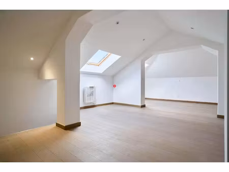 vente duplex 5 pièces 148.15 m² à roubaix (59100)  219 000 €