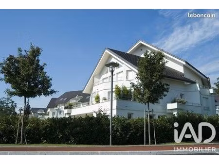 studio 1 pièce 27 m²